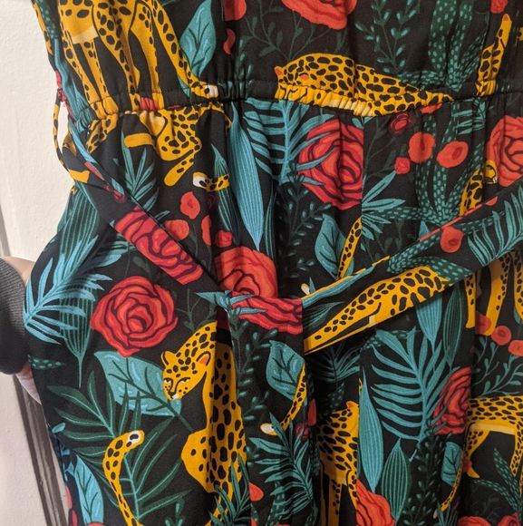 America & Beyond Jaguar Dreams Print Jumpsuit - Picture 4 of 8